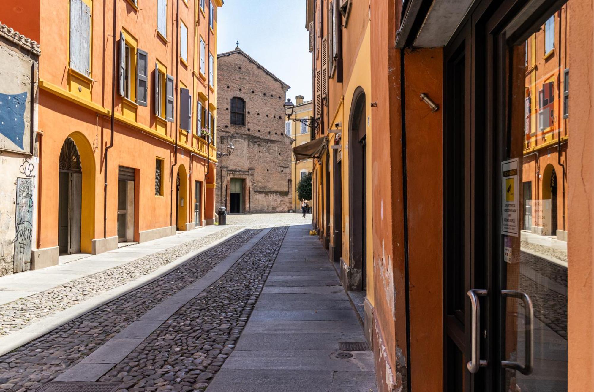 Suite Modena Al Centro - Affitti Brevi Italia Buitenkant foto