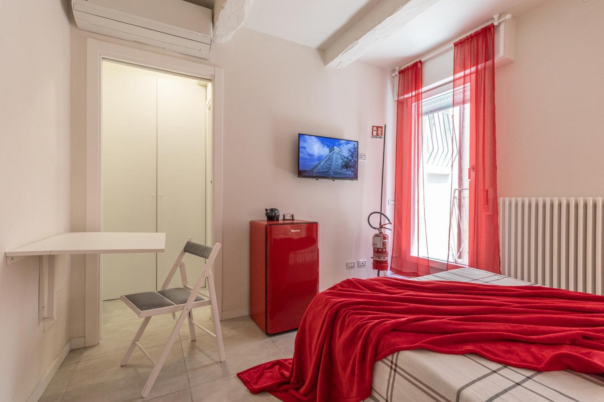Suite Modena Al Centro - Affitti Brevi Italia Buitenkant foto