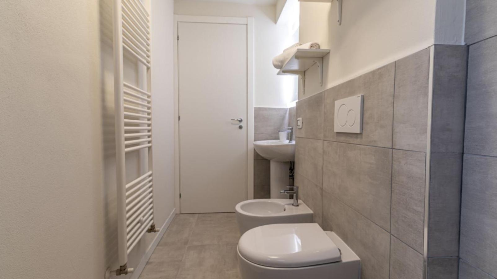 Suite Modena Al Centro - Affitti Brevi Italia Buitenkant foto